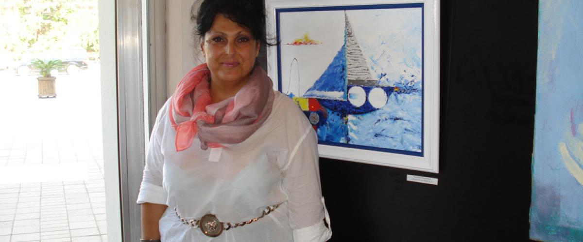 Consecutive exhibition 